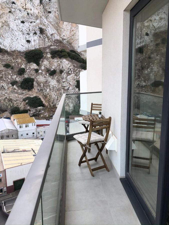 Cp High Floor Luxury Studio With Sea View Gibraltár Kültér fotó